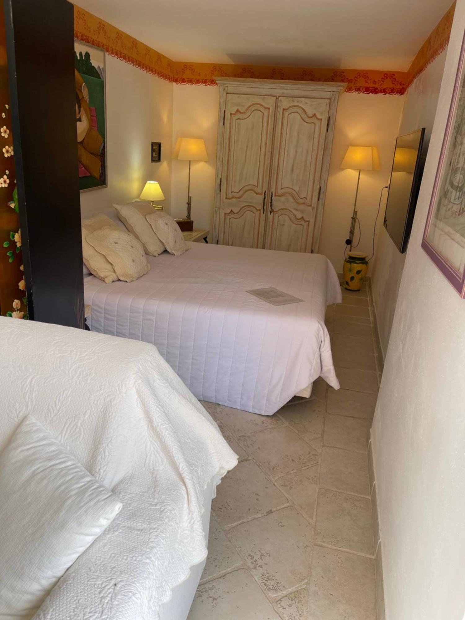 La Tarentane Hotel Grimaud Buitenkant foto