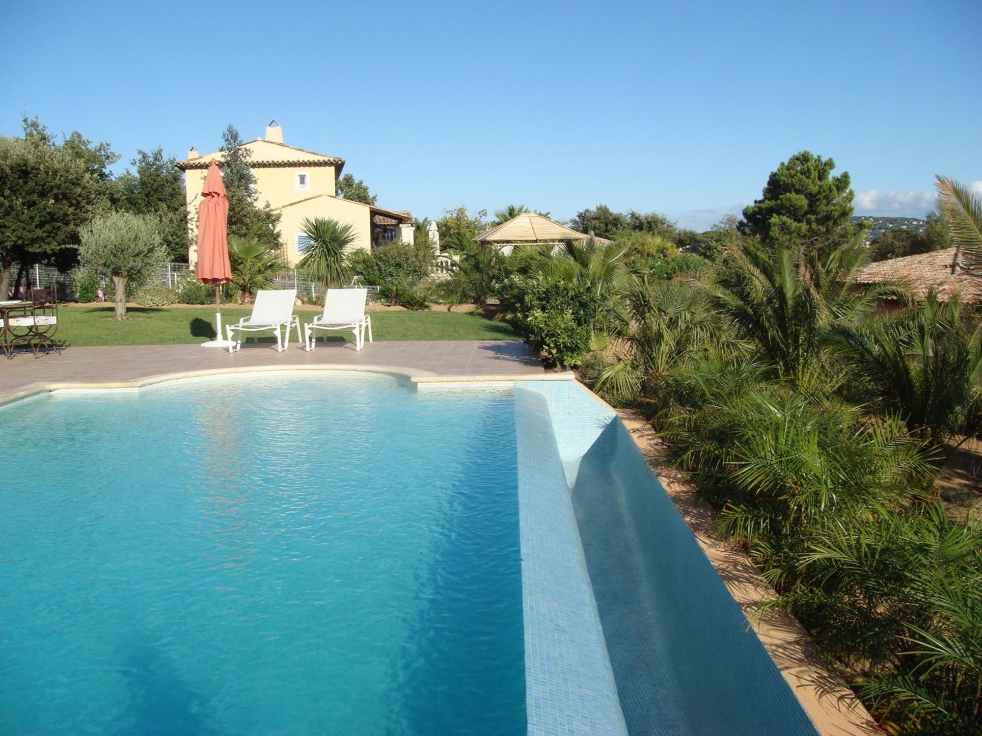 La Tarentane Hotel Grimaud Buitenkant foto