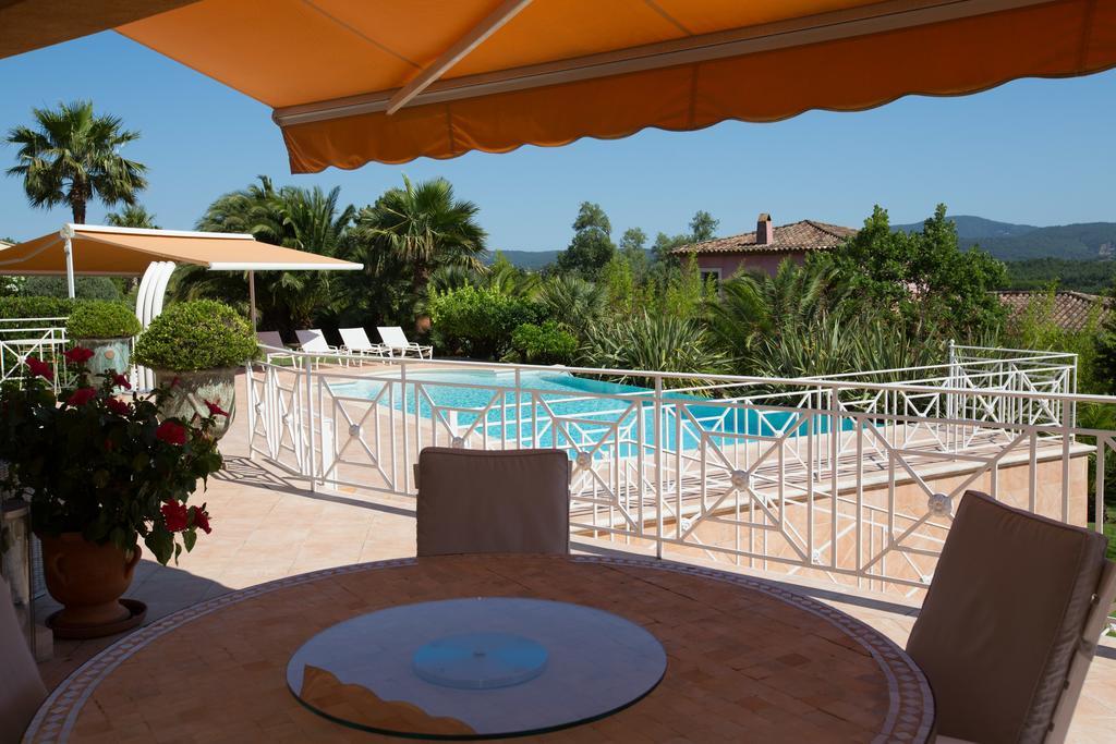 La Tarentane Hotel Grimaud Buitenkant foto