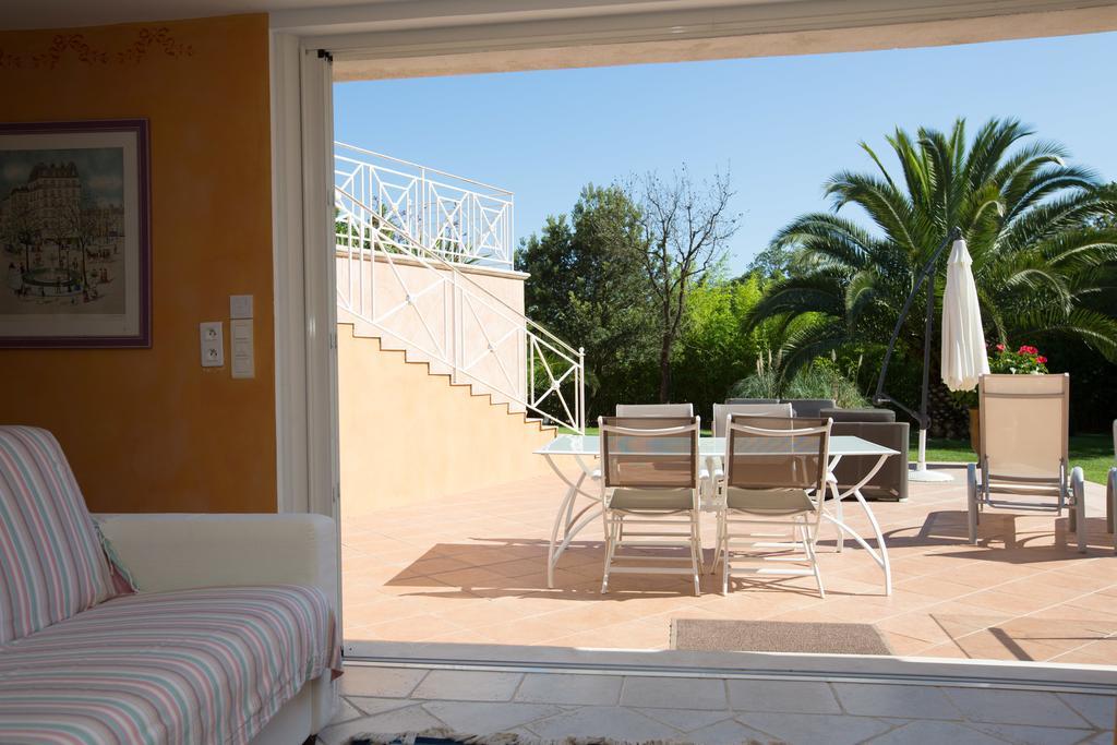 La Tarentane Hotel Grimaud Buitenkant foto