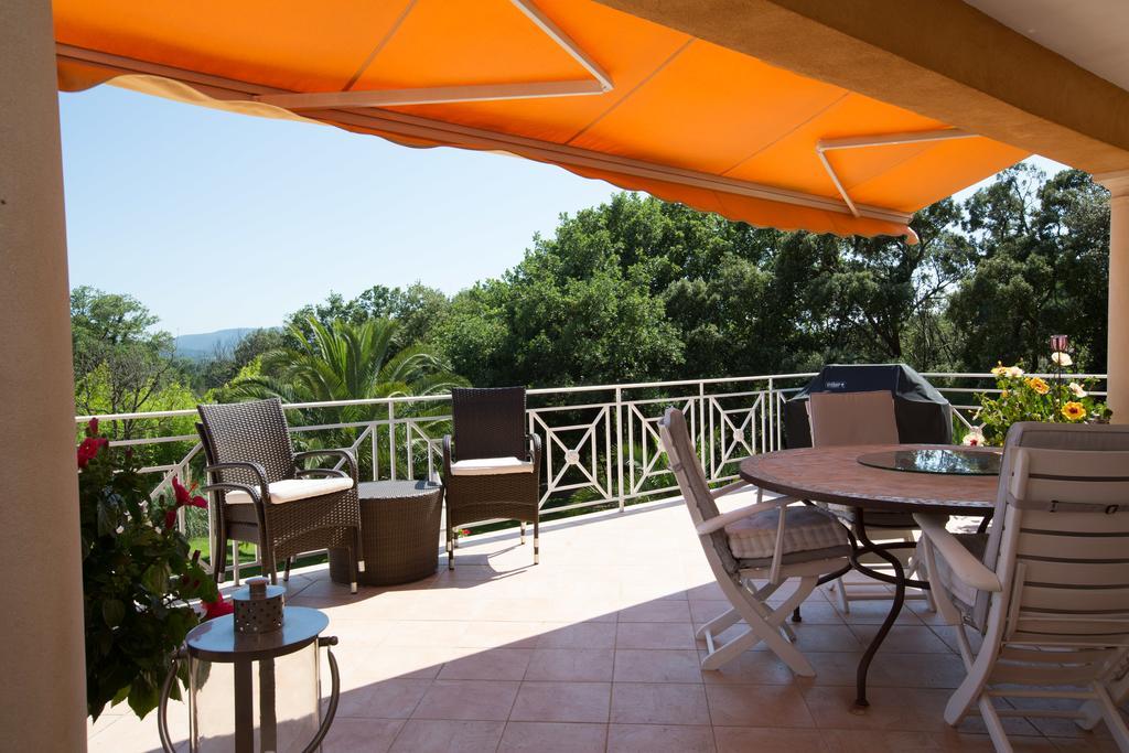 La Tarentane Hotel Grimaud Buitenkant foto